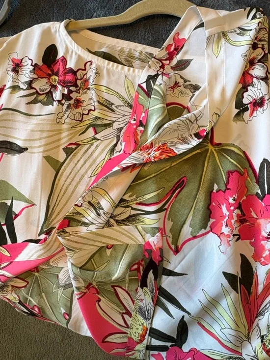 NWT Chicoâs Statement Poncho Primordial Forest Print Lightweight Resort Wear - Picture 5 of 8